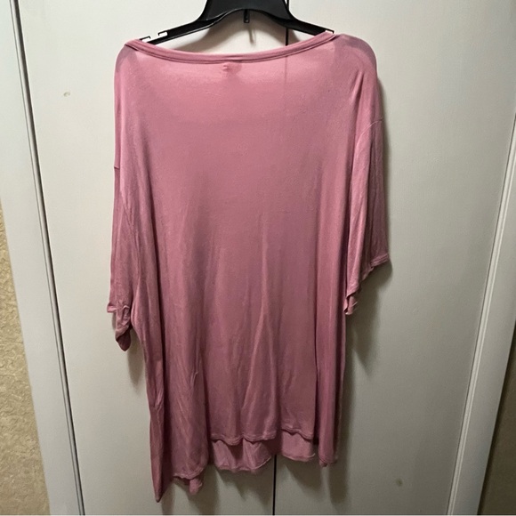 Pink Tunic with Cutout Sleeves and Relaxed Fit - Picture 5 of 5